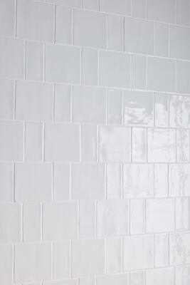 Featuring: Bespoke White (484994, 484997)